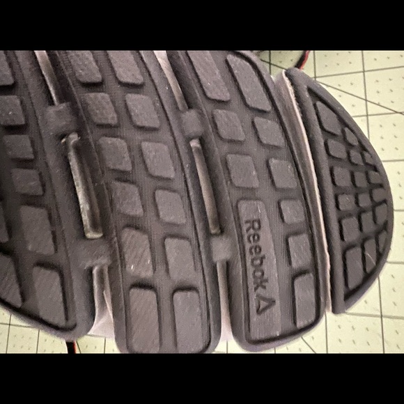 Reebok memory tech massage black athletic shoes 8 M - Picture 5 of 12